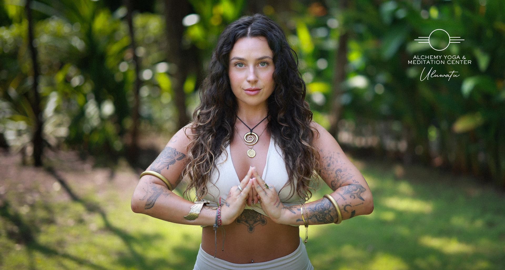 Shakti Moon Omens: A Women's Lunar Circle - Full Moon🌕