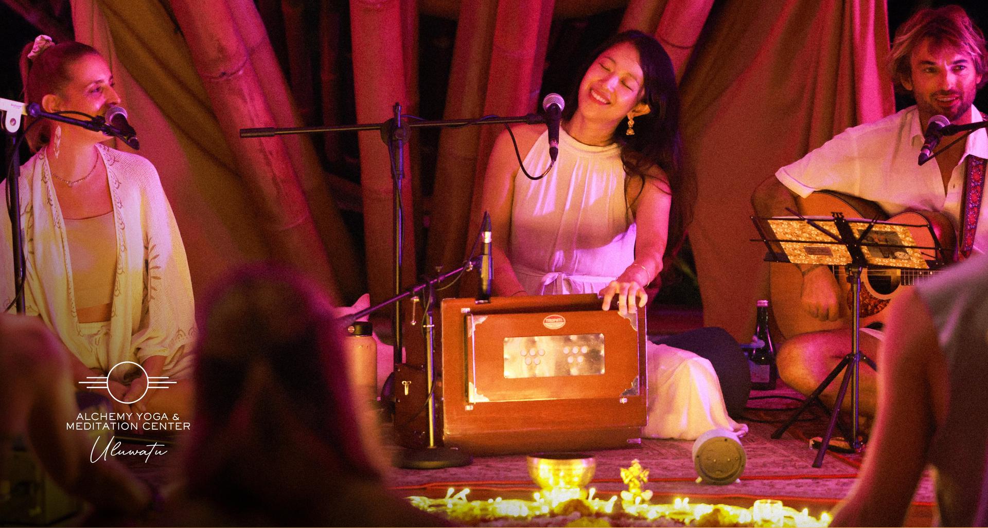 Sunday Night Kirtan with Diana Beauty & Friends