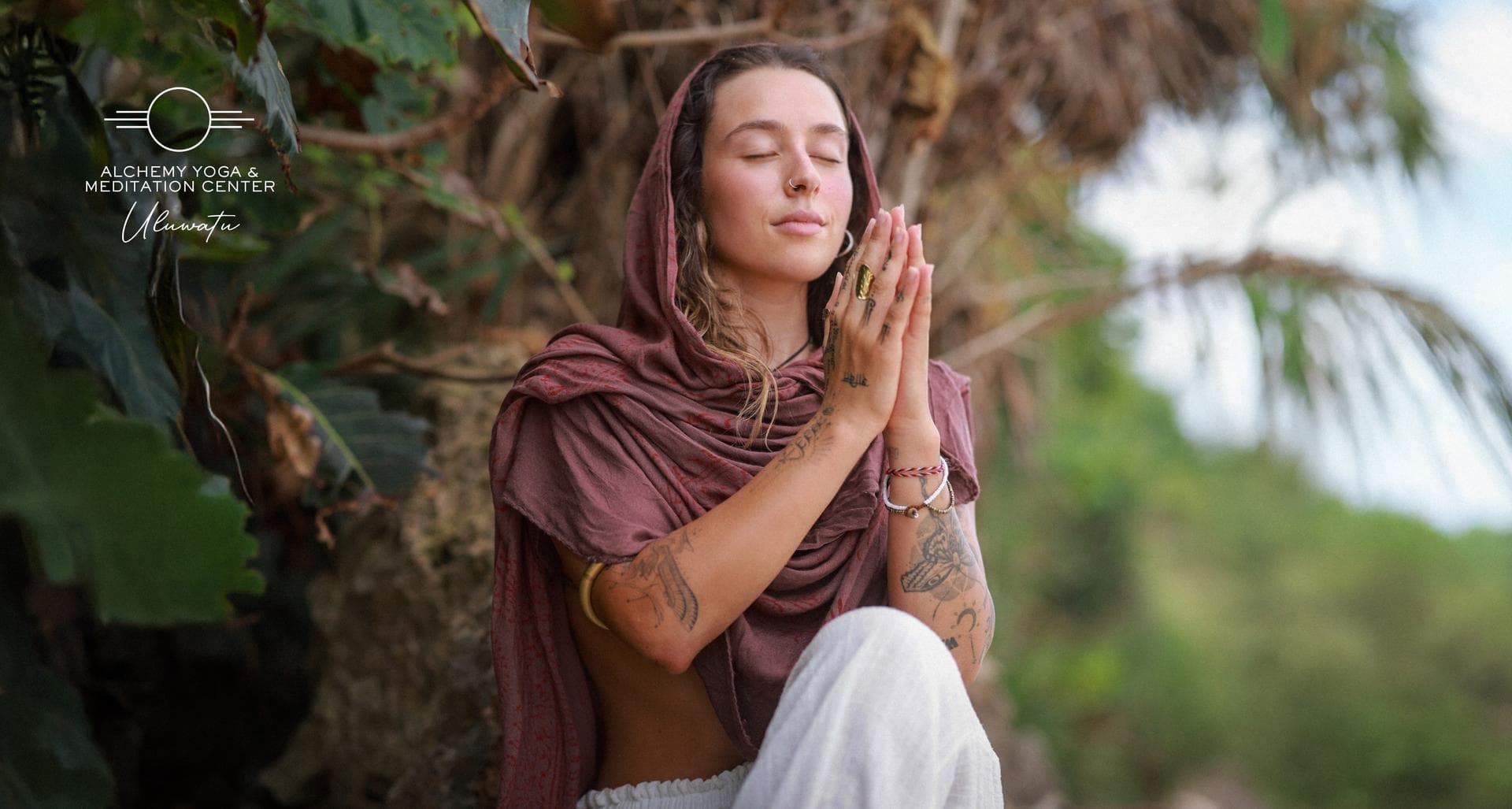 Shakti Moon Omens: A Women's Lunar Circle (Full Moon🌑)